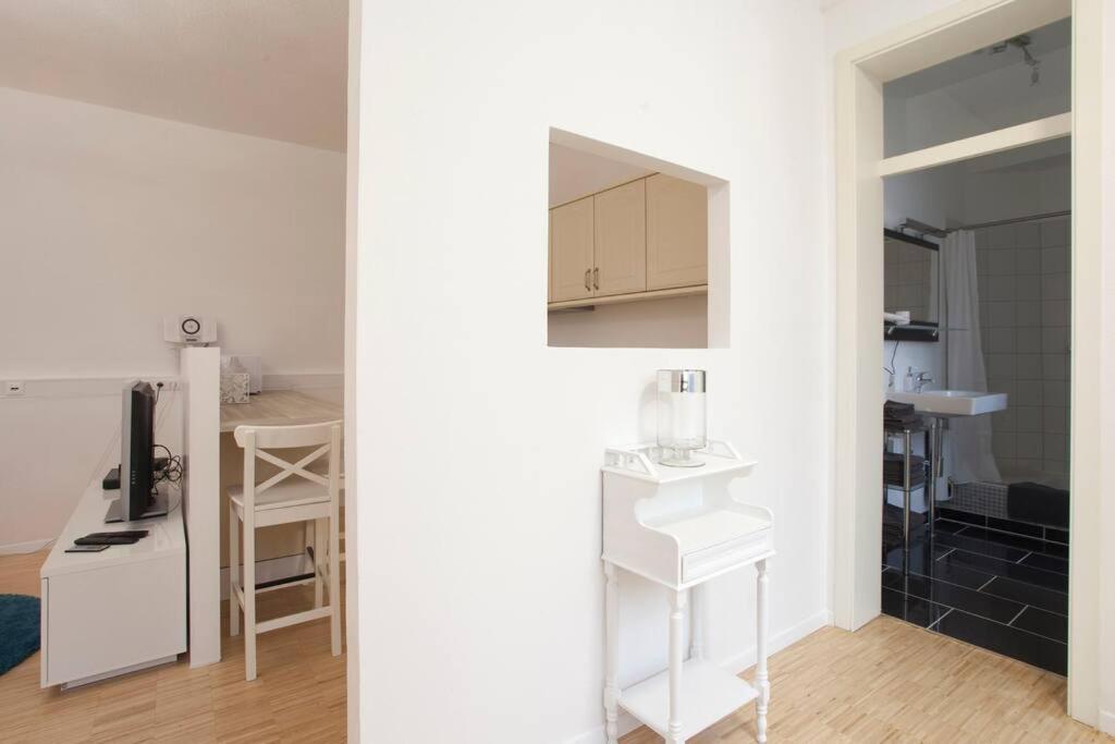Exclusive 2-Room Souterrain Apartment Nuremberg Bagian luar foto